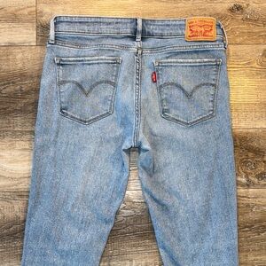 Levi's 711 skinny women’s Classic Denim Jeans in Light Blue,